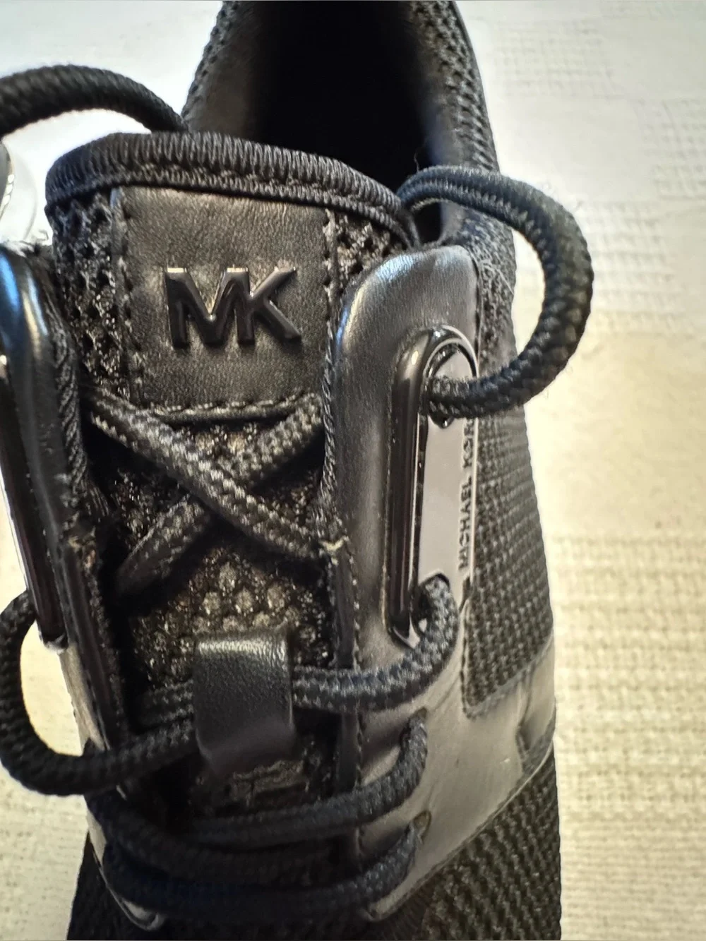 Michael Kors Sneaker Mesh Leather Astor Trainer 7.5M Black Silver Studded